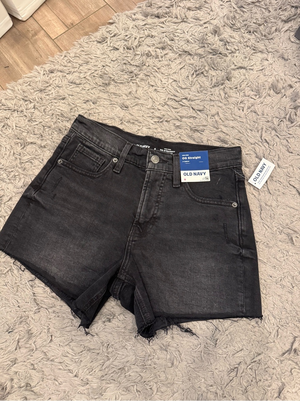 NWT - Old Navy Women's Black Denim Shorts - OG Straight Size 0!